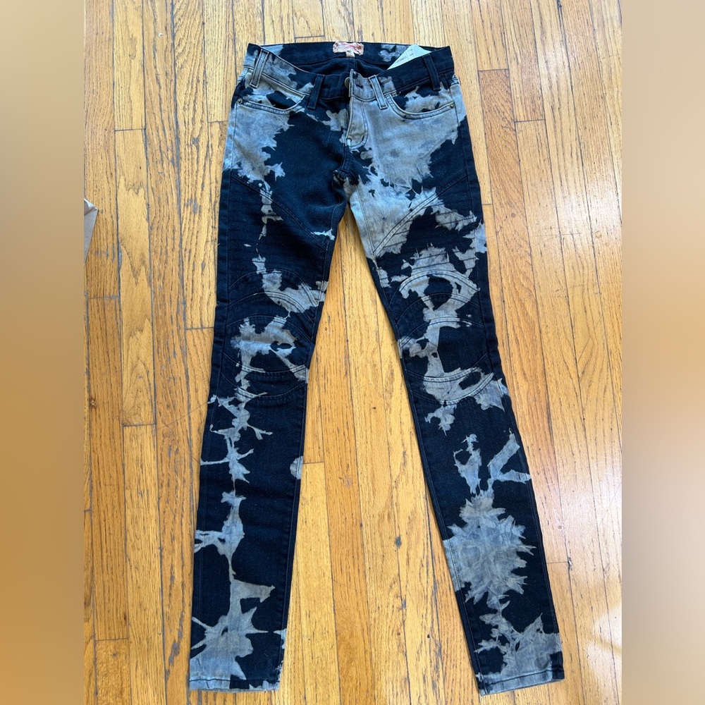 Current / Elliott moto skinny jeans size 24 the coolest!!